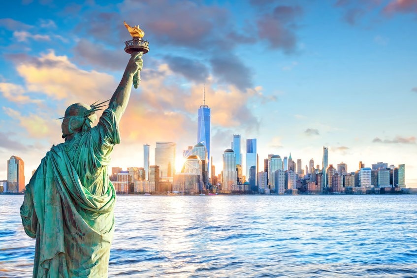 Statue Liberty and New York city skyline